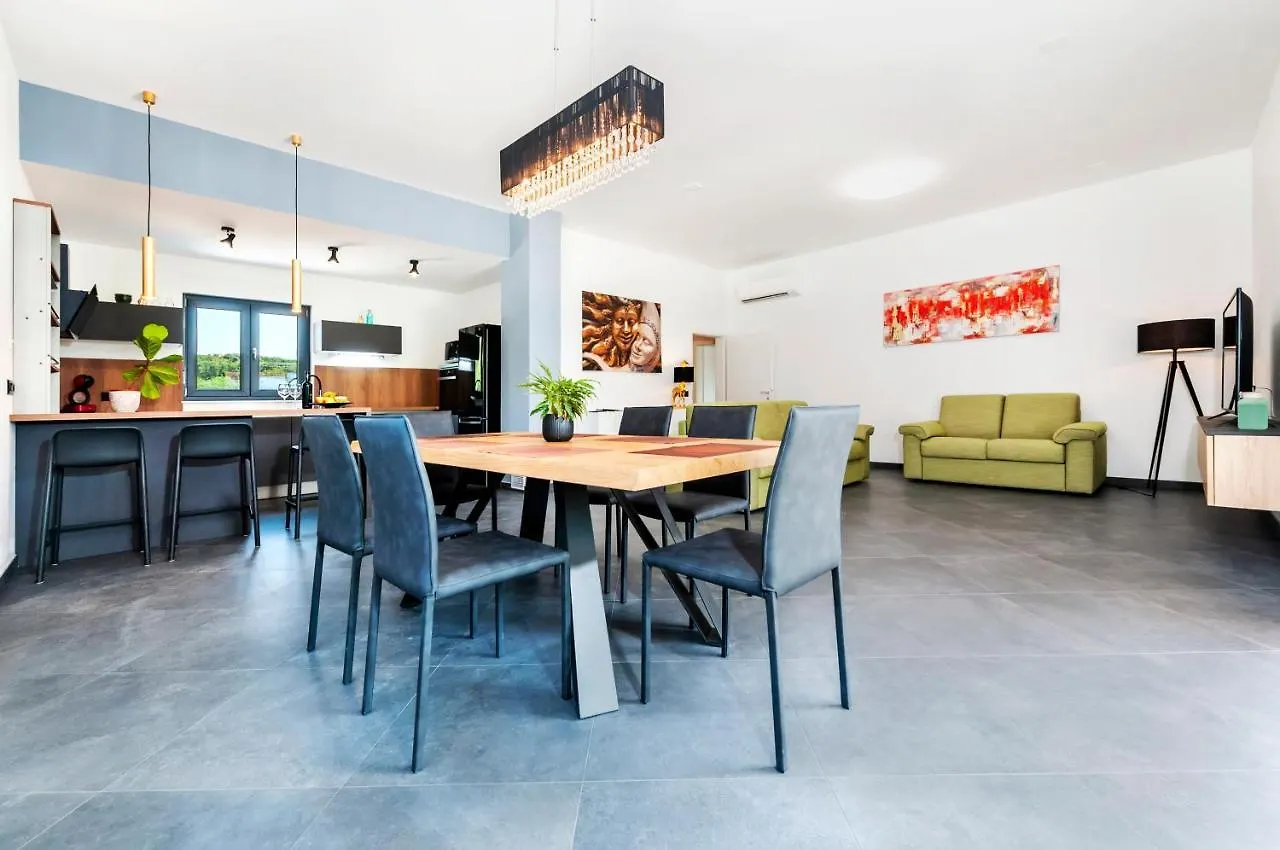 Villa Sirene Rovinj 0*,  Croatia