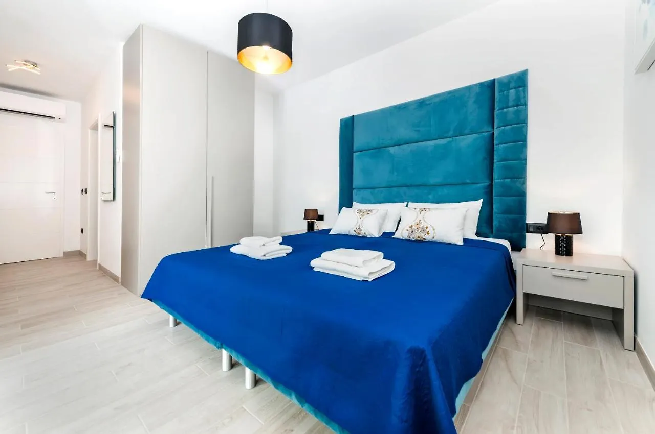 Villa Sirene Rovinj 0*,  Croatia
