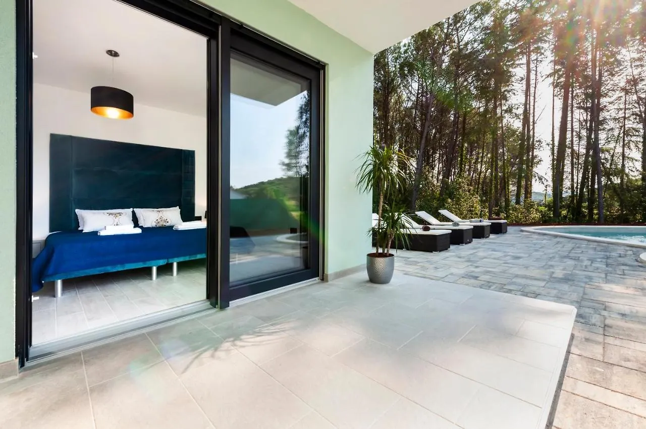Villa Sirene Rovinj 0*,  Croatia